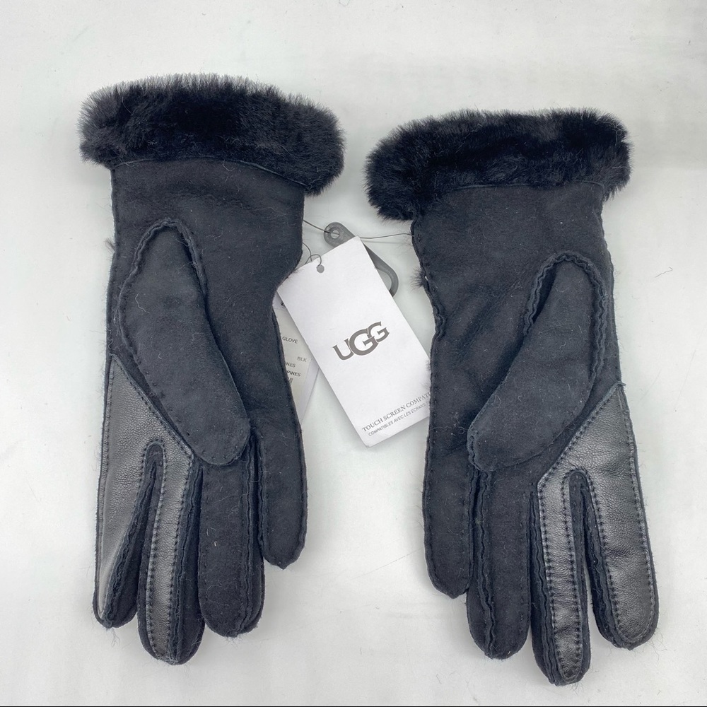 UGG Women’s Black Shearling Seamed Tech Gloves NWT - Picture 8 of 12